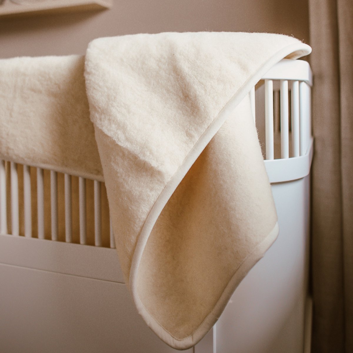 KiCo Label wiegdeken van 100% merinowol - zacht en warm - 75X100 - natuurlijk -