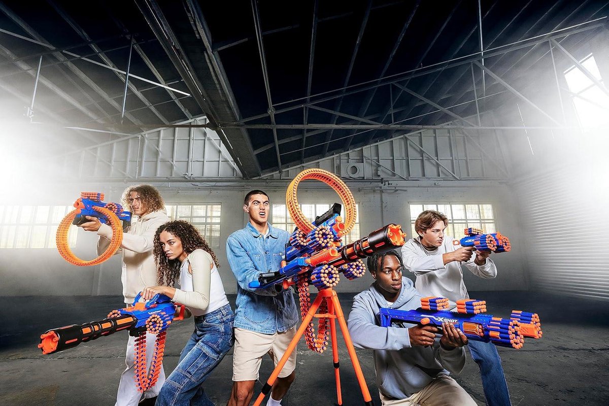 Insanity Gemotoriseerde Rage Fire Blaster met 72 Darts - X-Shot Air Pocket Technologie - Dartopslag - Automatische Aanvoerband - Statief en Scope