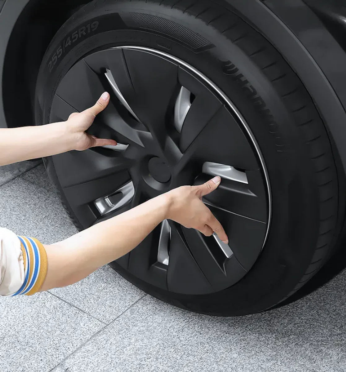 Tesla Model Y 19" Gemini Black Wheel Cover Set (4pcs) - Sporty Performance Look
