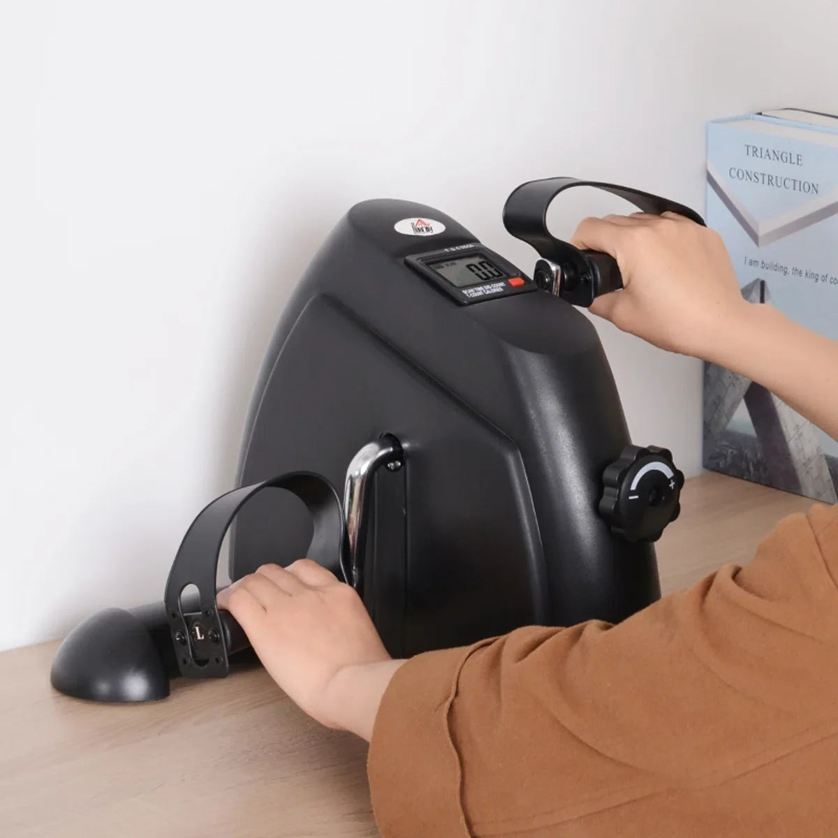 Hometrainer - Opvouwbaar - Minifiets - Fitnessapparaat - Fietstrainer met LCD-display - metaal - zwart 39 x 40 x 31 cm