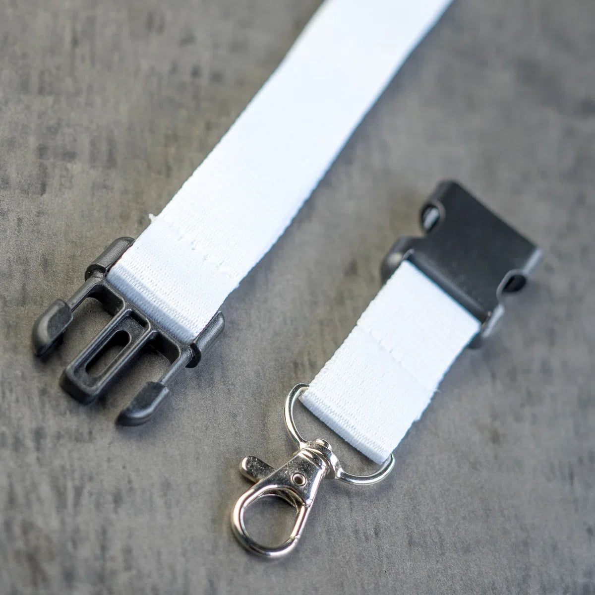 White lanyard with badge/card holder, per 50 pieces