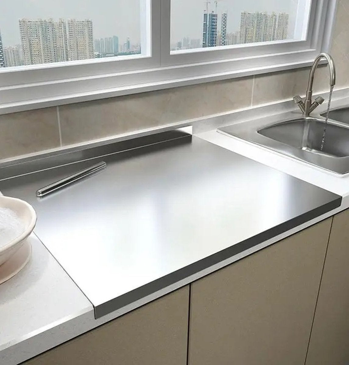 RVS Snijplank met Opstaande Rand - 50x40x1.5 cm - Multifunctionele Keuken Snij- en Bakplank - Aanrecht Bescherming - Ideaal voor Pizza, Voedsel, Gebak en Keuken Accessoires