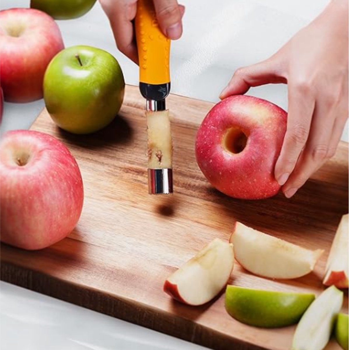 Appelsnijder - Groentesnijder - Applecutter - Vaatwasserbestendig - 8 Messen - Geel