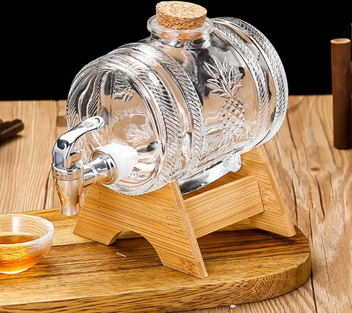 Whiskey Karaf 1000ml met Houten Standaard - Drankdispenser voor Wijn - Glazen Wijnvat met Kraan - Scotch Bourbon Vodka Rum Likeur - Feestdrankje - Cadeaus voor Vriend Man Vader