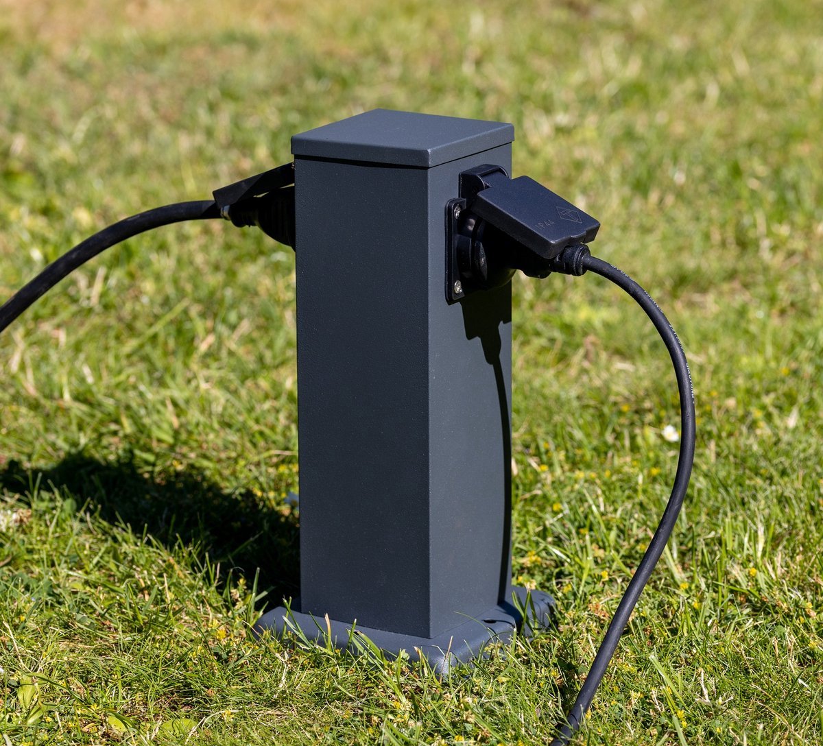 Tuinpaal met grondpin - Buitenstopcontact - dubbel (2x) - 30cm zuil - zwart IP44
