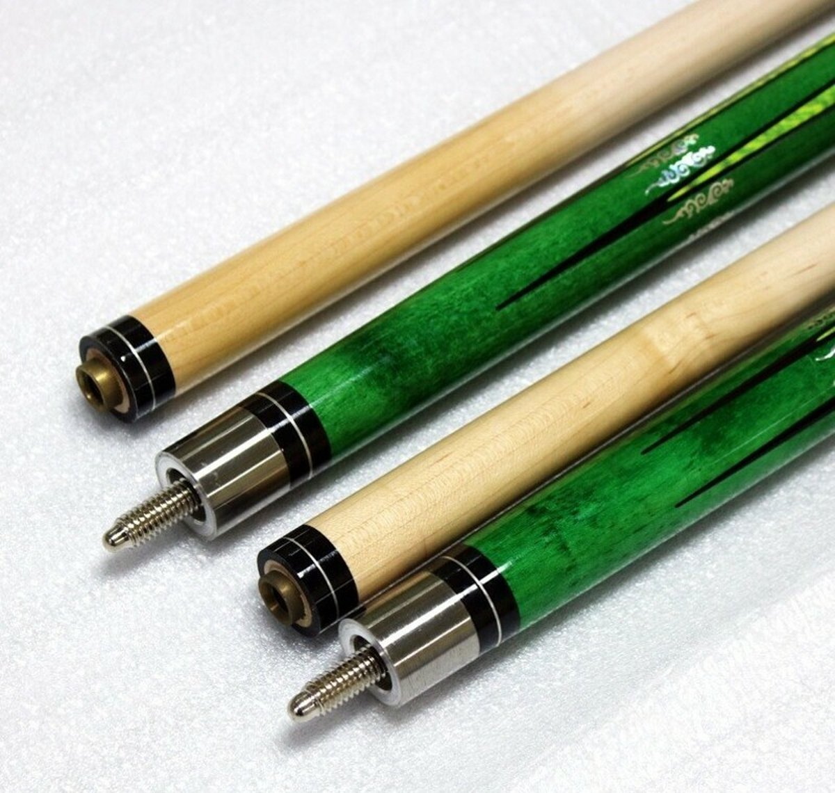 Pegasi Poolkeu 2-delig Premium 146cm - 13mm lijmpommerans - Biljartkeu - Keu Groen