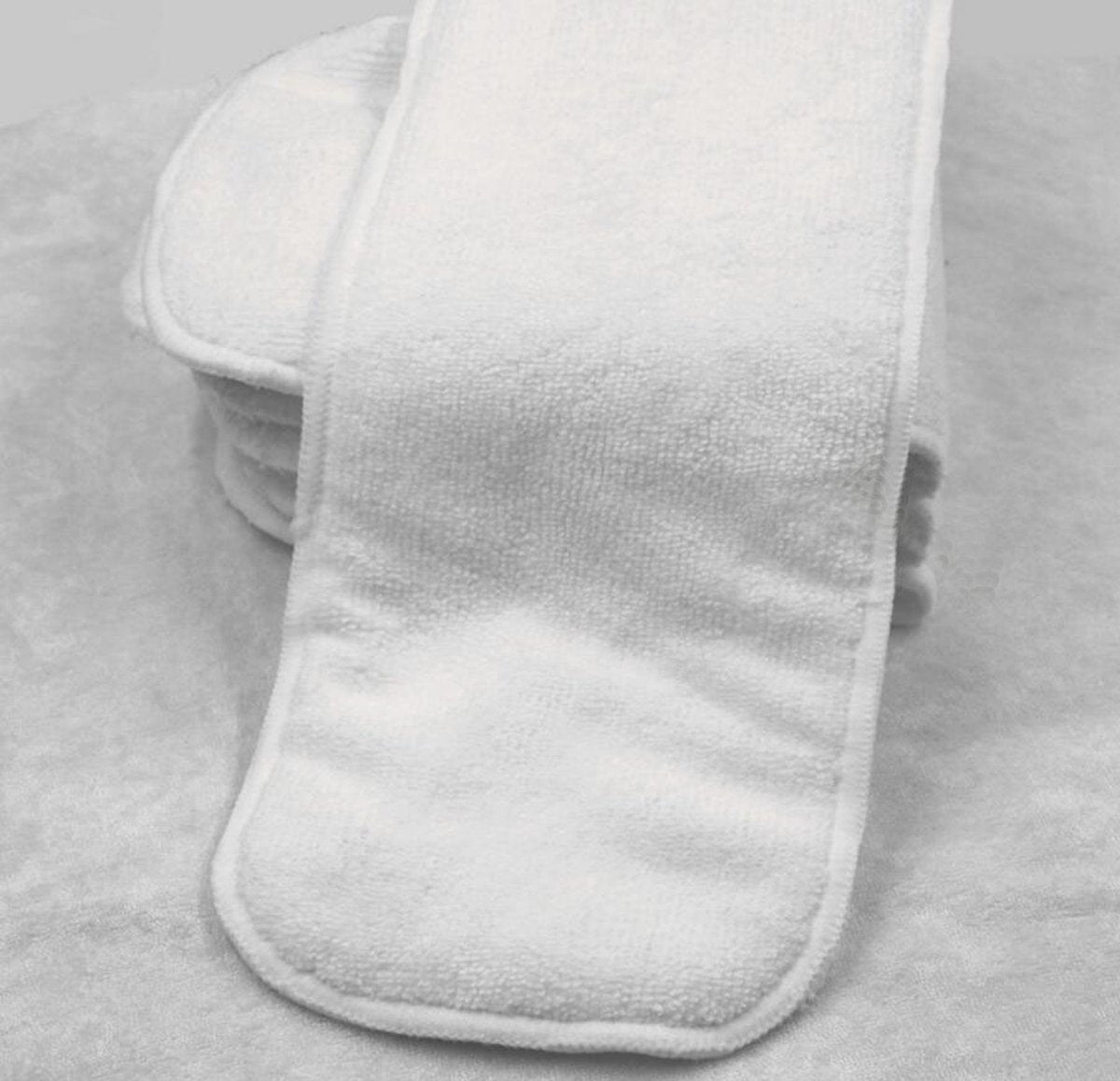 Washable adult incontinence diaper with XL insert - adjustable for different sizes