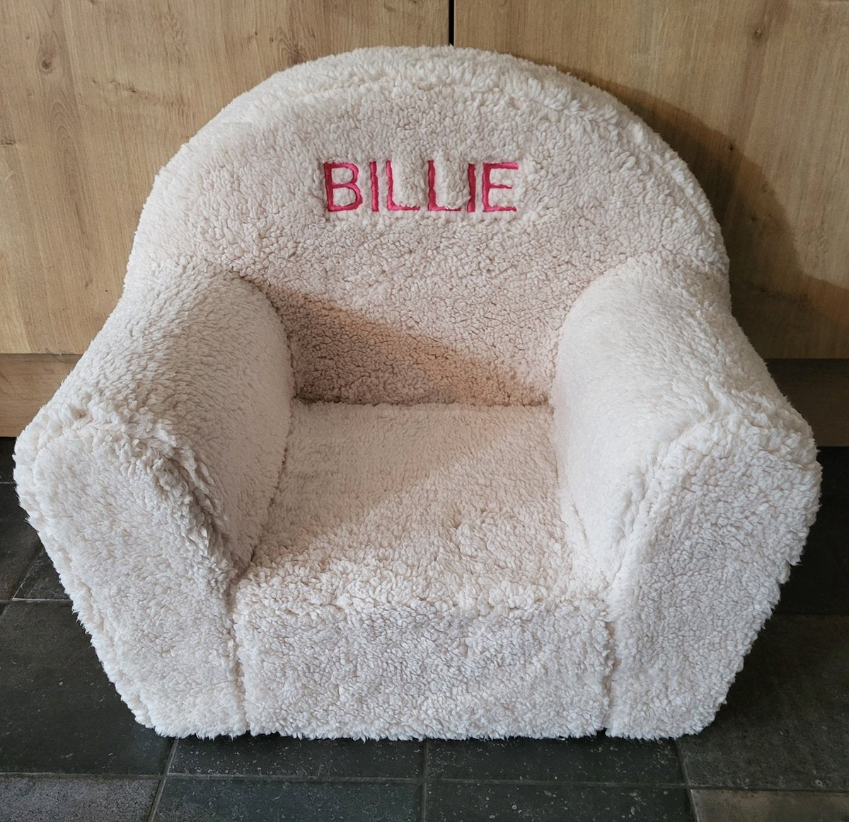 Ecru teddy kinderstoel met geborduurde naam