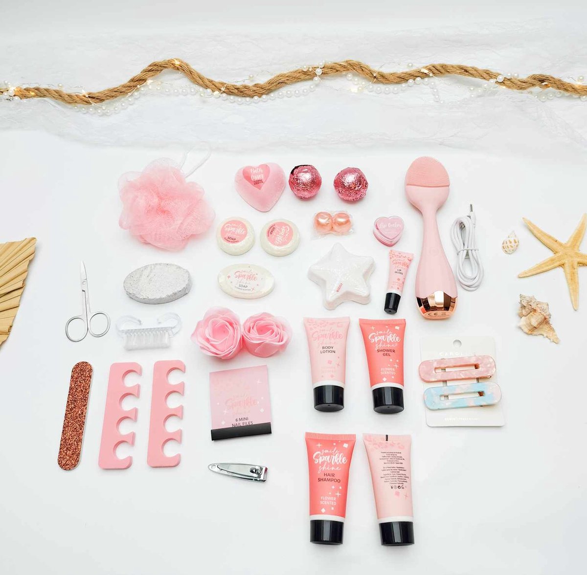 Bad- en bodycadeau 29 stuks - Bodylotion - Luxe Cadeau - Hawsaz.nl kado - Giftsbox - Gezichtsverzorging - Nagelverzorging - Cadeauset - Dames cadeau - Relax Cadeau - Verwenpakket - Valentijnscadeau - Luxe geschenkdoos - Geschenkset