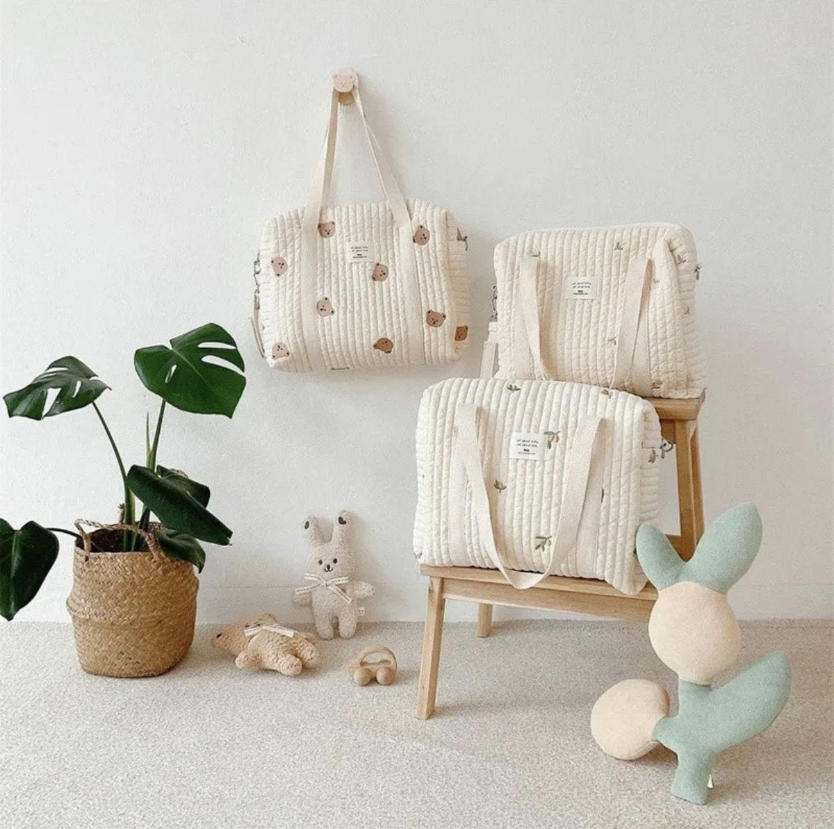 Luiertas - Mombag - Schoudertas - Verzorgingstas - Kraamcadeau - Groot - Bloemmotief - Tulp - Beige