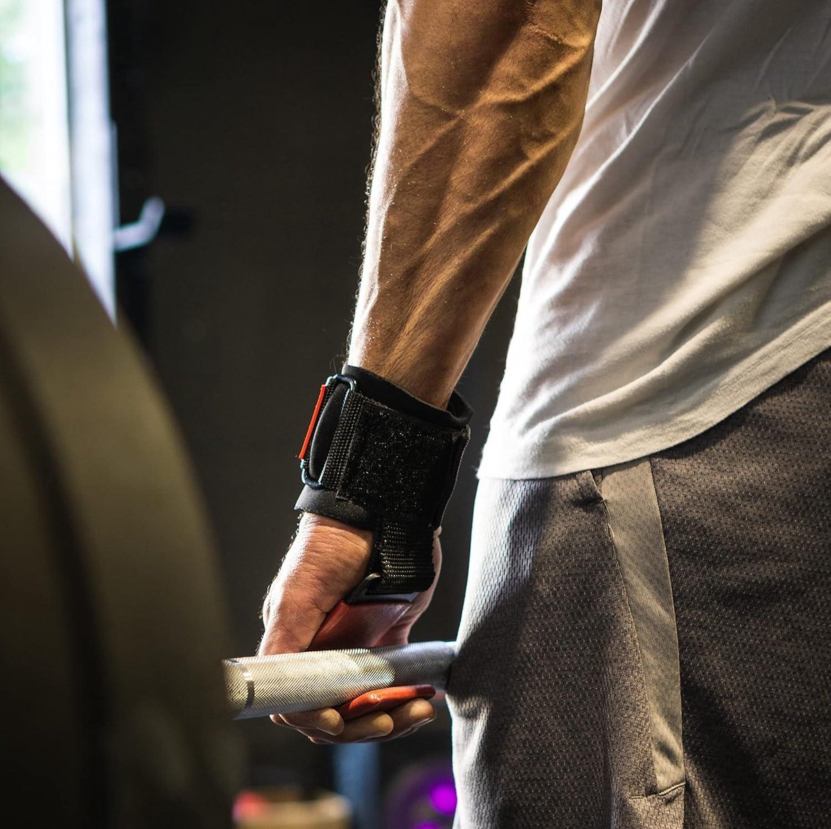 Metal Weight Lifting Hooks - Grip Straps for Weightlifting - Bodybuilding Hooks - Wrist Wraps with Hook - Gym Hooks wrist wraps