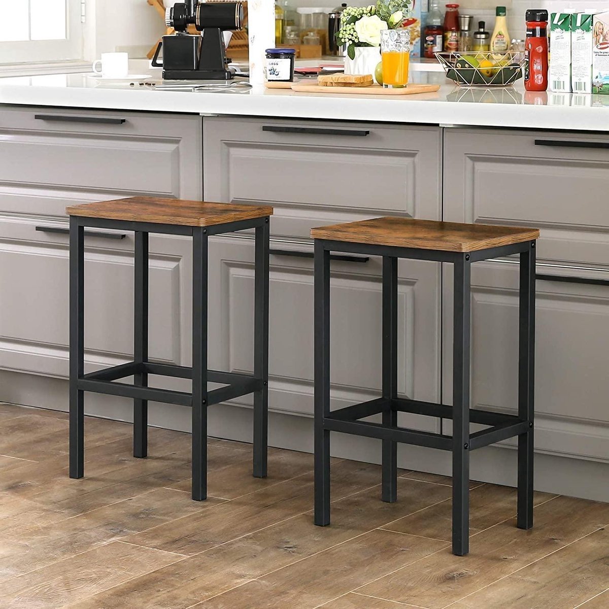 VASAGLE ALINRU barkruk set van 2, barstoelen, keukenstoelen in industrieel ontwerp, met voetsteun, 40 x 30 x 65 cm, voor keuken, woonkamer, feestkelder, vintage bruin-zwart