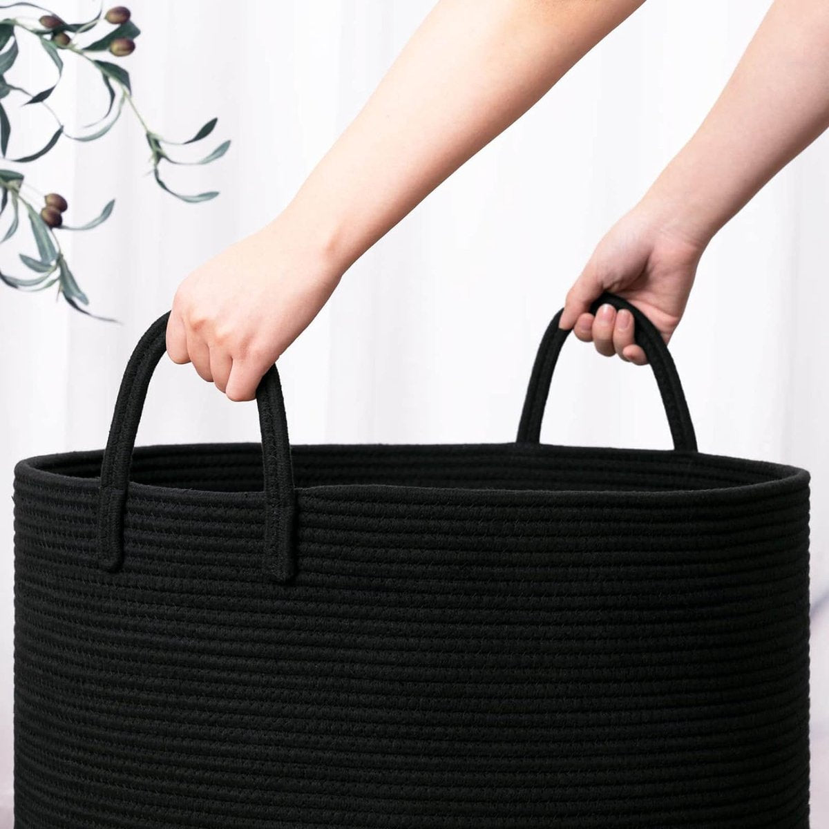 Laundry basket, braided storage basket, large cotton basket, towel basket for bathroom, basket for blankets living room, pillows, baby toys, storage basket, 55 x 35 cm, round, black