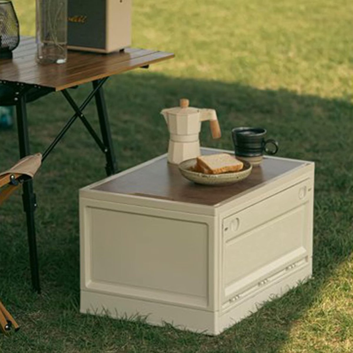 Campingbox, storage boxes with lid, 35 litres, foldable plastic storage crates, storage box as tabletop for outdoor, camping, car, boot, white