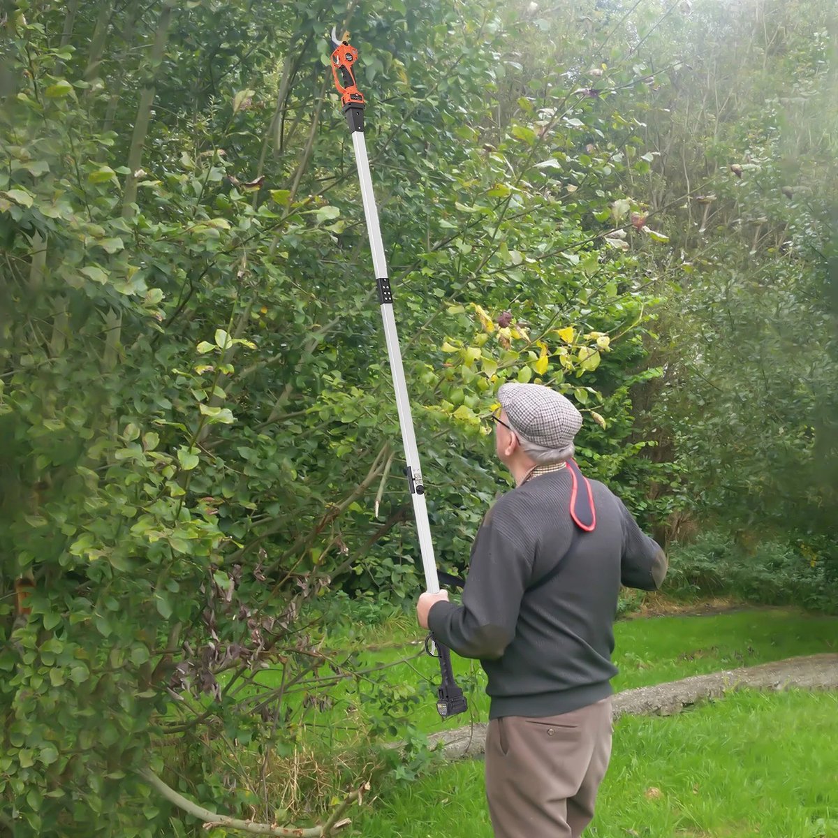 Eszenzicsâ„¢ Telescopische Snoeischaar - Incl. 2 Accu's 21V - Elektrisch - Krachtig 2000mAh - 400W - Tot 190cm en 30mm - Snijsnelheid Instelbaar - Beveiligd