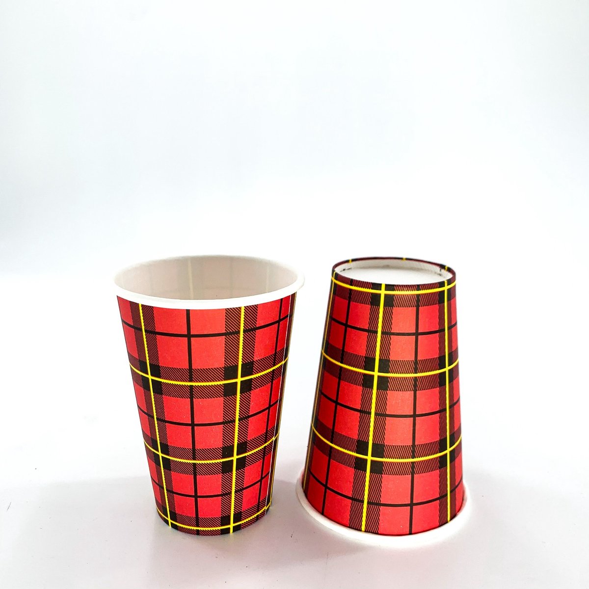 Wegwerp drinkbeker 180 cc multicolor - partybeker van papier - koffie beker - wegwerpbeker - drinkbeker 2500 stuks - verjaardagen - koffiebekers to go - to go - kwaliteit drinkbeker - schenkbeker - Kartonnen bekers - papieren bekers 2500 stuks