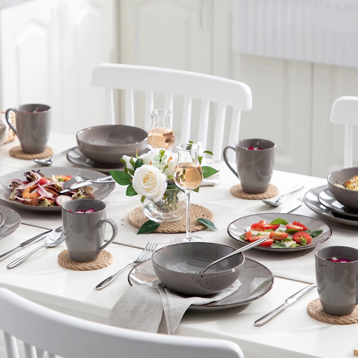 Serviesset - Serviessets - Serviesset 8-persoons - Grijs Effen - Porselein - 32-Delig Servies - Dinerbord - Dessertbord - Kom - Mok