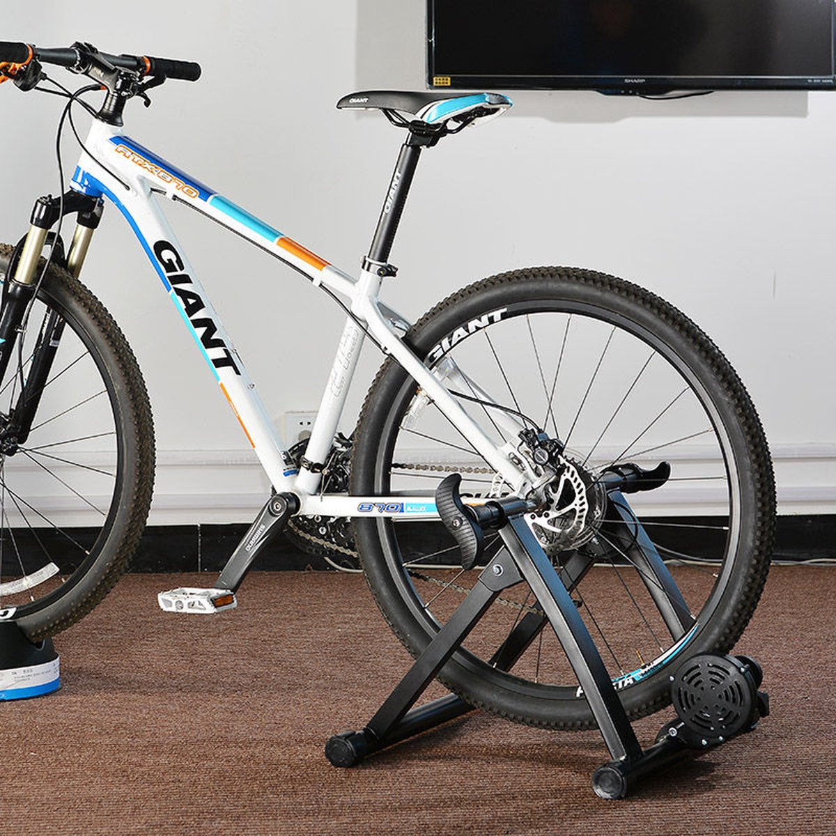 Fietstrainer - Rollenbank voor fietsen met 26-28 inch of 700C wielen - Hometrainer - Racefiets - Mountainbike - Aluminium - Zwart