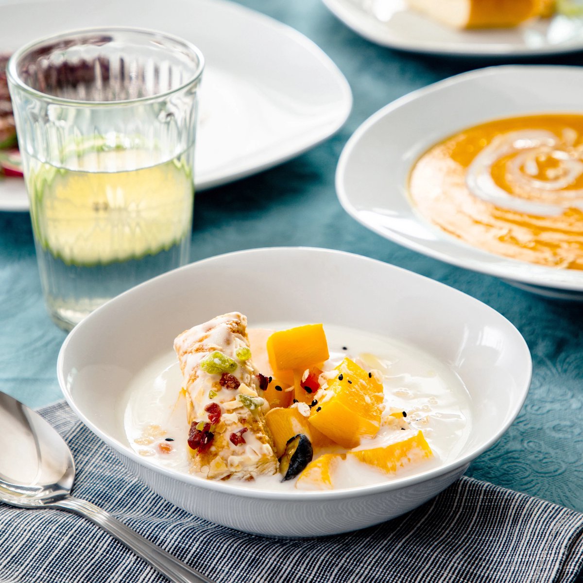 Dinnerware set - Dinnerware sets - Dinnerware set 12 person - White Plain - Porcelain - 48-Piece Dinnerware - Dinner plate - Dessert plate - Bowl - Mug