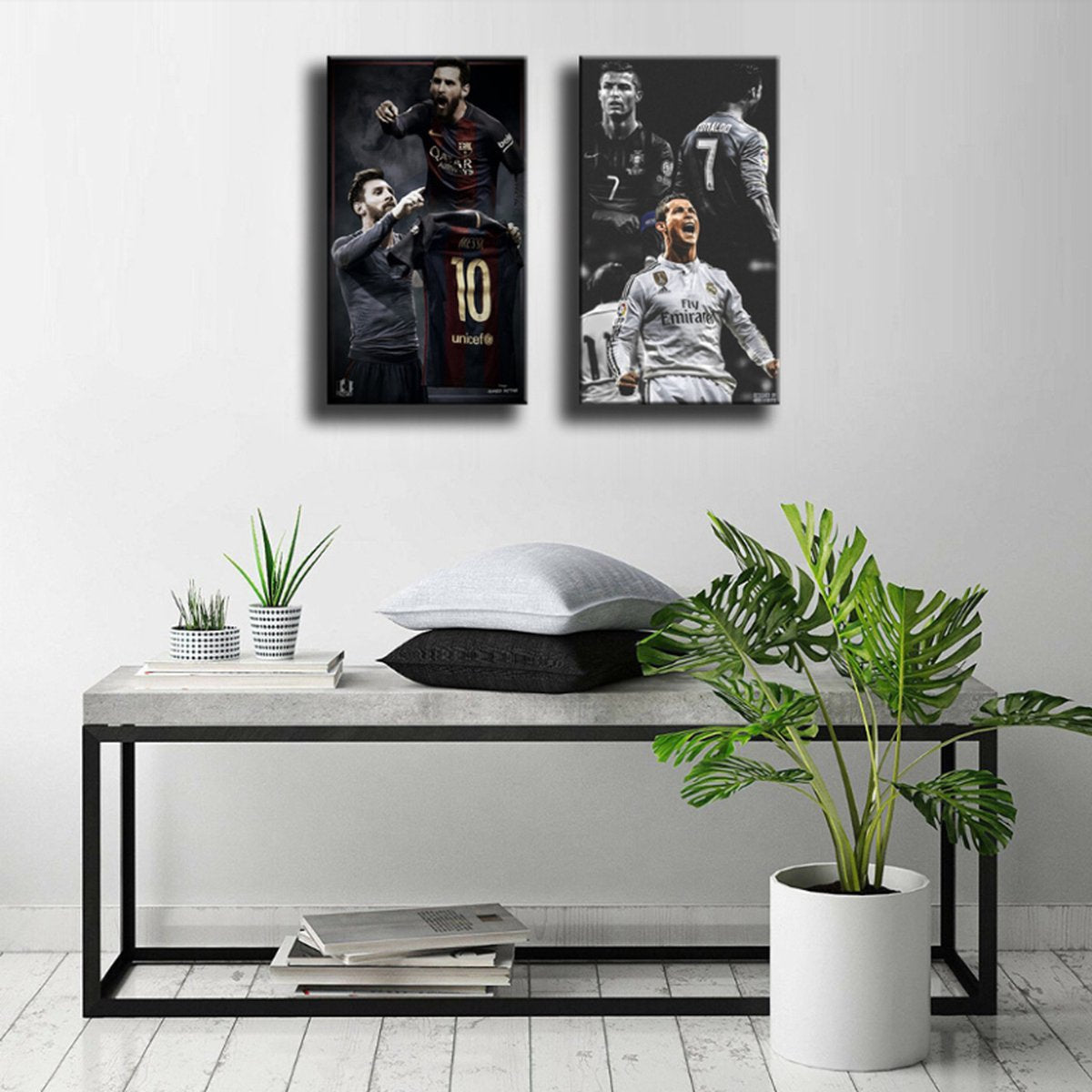 Allernieuwste.nl® 2-Delig Canvas Schilderij Voetbalsterren Ronaldo en Messie - Voetbal - Poster - Set 2st 50 x 70 cm - Kleur