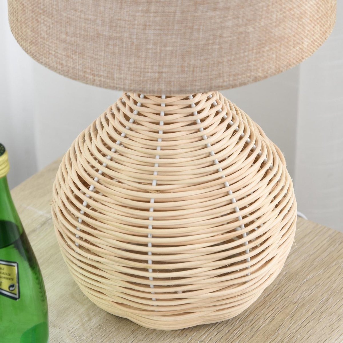 Tafellamp - Lampen - Tafellamp woonkamer - Decoratie - Modern - Linnen - Rotan - Beige - 22L x 22B x 40H cm