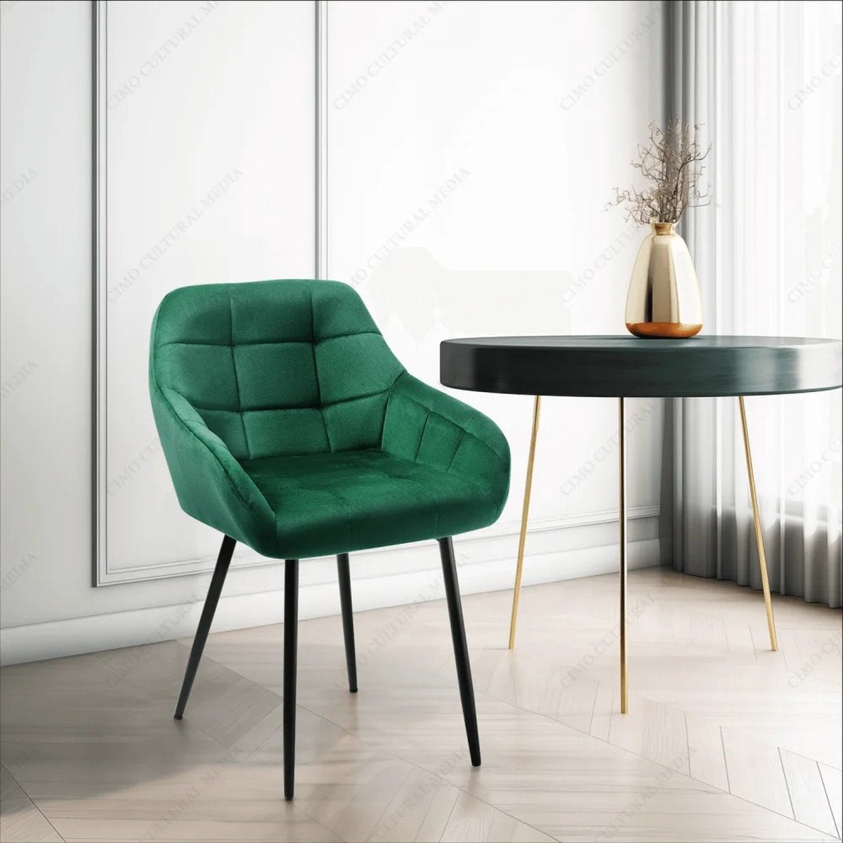 ByLoesje® Set van 4 Eetkamerstoelen Groen - Armleuningen - Fluweel - Gestoffeerd - Designstoel - Modern - Poten Zwart