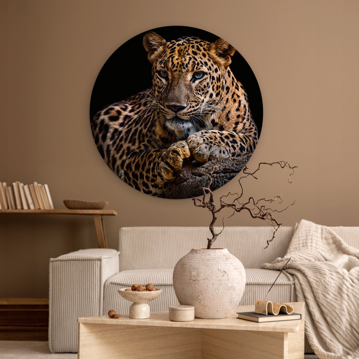 Muurcirkel - Wandcirkel dieren - Luipaard - Boomstam - Dieren - Muurdecoratie - Kunststof - 90x90 cm - Muurcirkel binnen - Ronde schilderijen - Wandcirkel