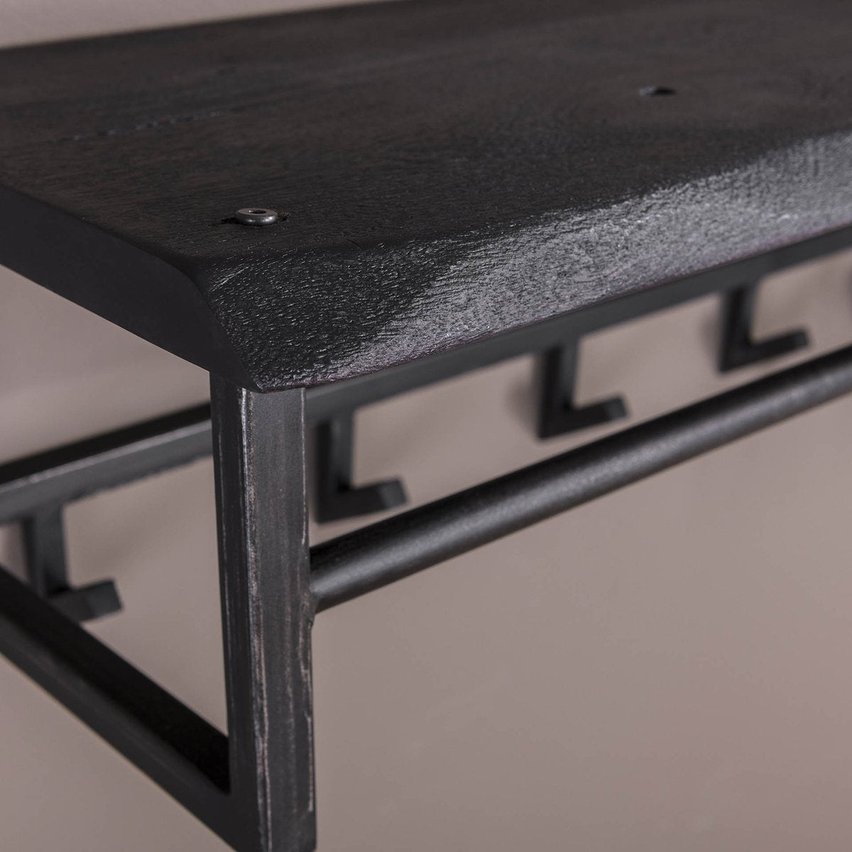 Wandkapstok Yucon | 6 haken | 100 x 30 x 27 cm | kapstok met hoedenplank | massief naturel acaciahout met zwart metalen frame | landelijk / industrieel