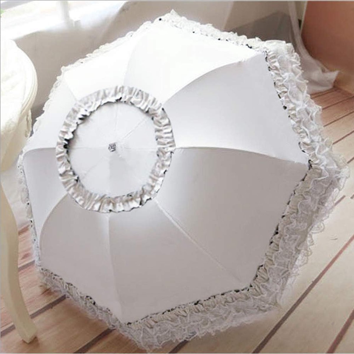 Prinses kanten vintage kanten UV-parasol opvouwbare 3D bloemen borduurwerk paraplu 3-vouwen roze, beschikbaar voor regenachtige dagen, besneeuwde dagen, zonnige dagen