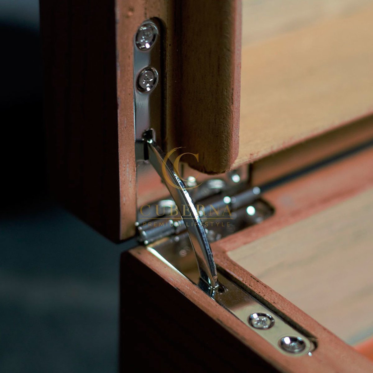Humidor set Gorey