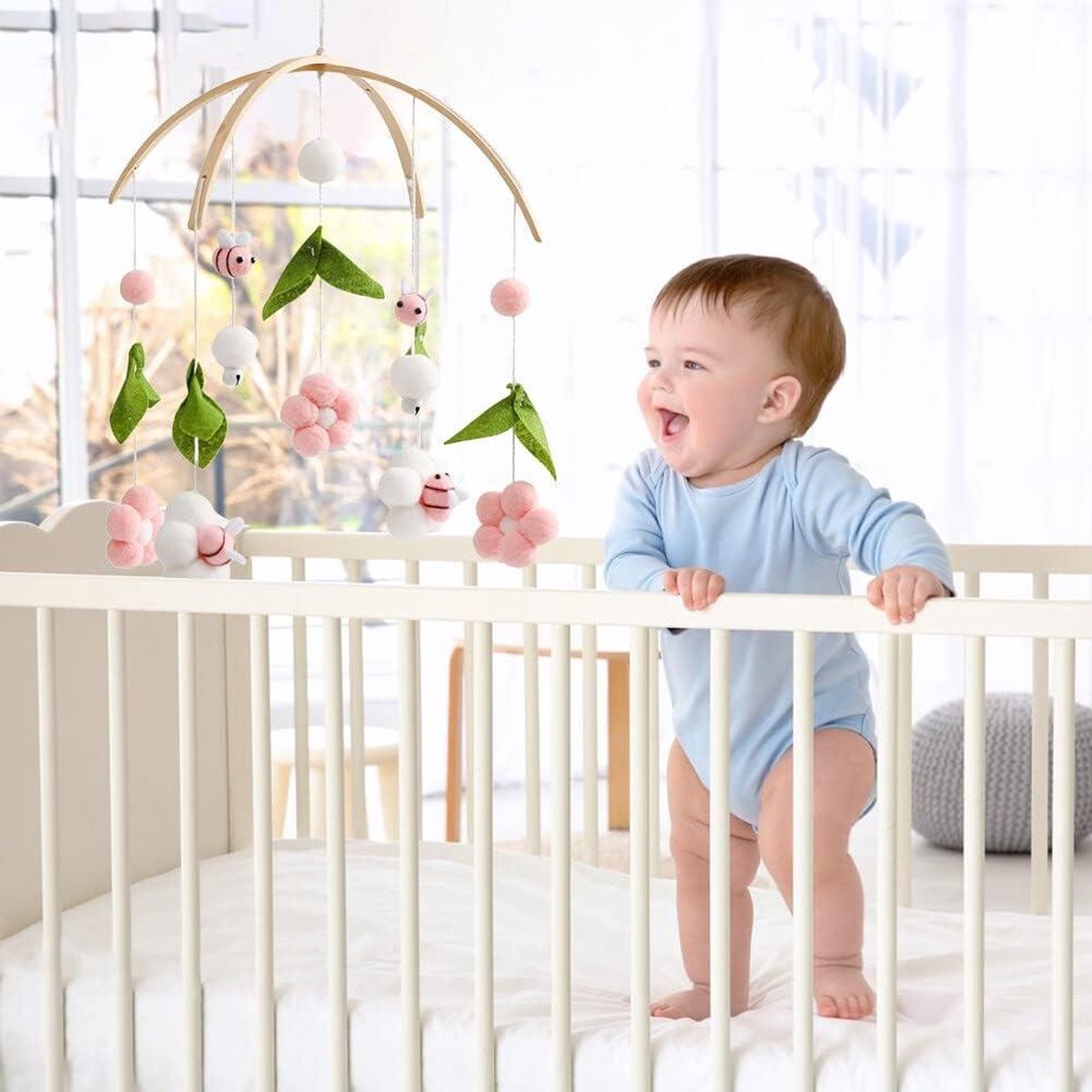 Muzikale baby mobiel met vilten ballen bloemen - Mobiele baby windgong 3D bloemen - Houten baby mobiel met vilten ballen - Baby mobiel met muziek meisje bedbel - Mobiel baby jongens meisjes ledikant decoratie. Muzikale baby mobiel