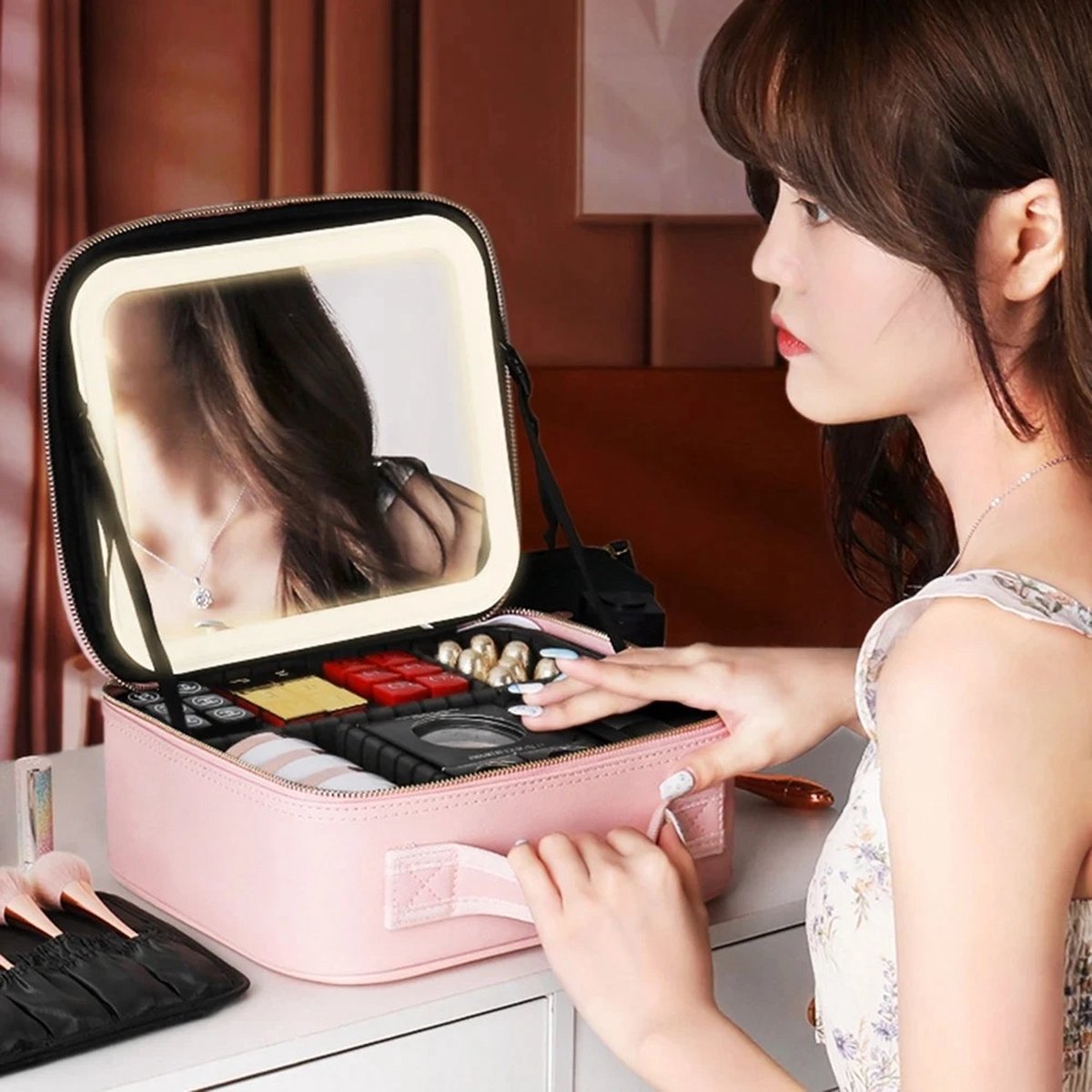 Make-upkoffer - Beautycase - Met verlichte LED-spiegel - Touchscreen - 23 x 26 x 15 cm - Opbergtas Make-up - Reistas - Zwart