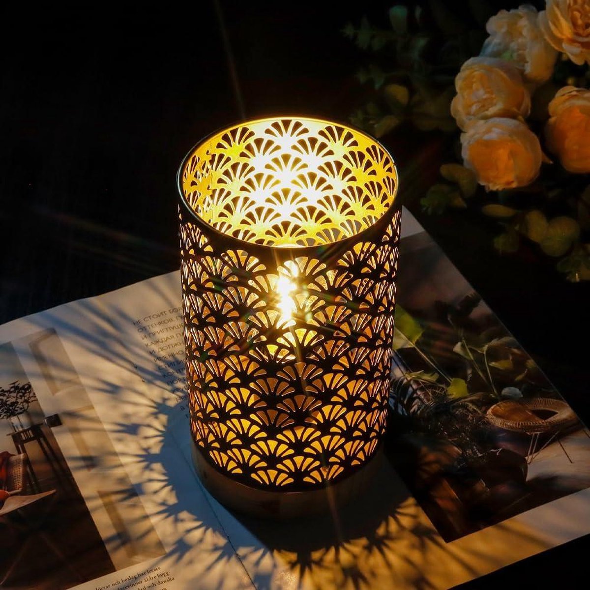 225 cm Hoge Tafellamp op Batterijen met LED-lamp Waaiervormig Patroon - Decoratieve Draadloze Batterijlamp voor Bruiloft Tuin Binnen Balkon Slaapkamer met Houten Voet
