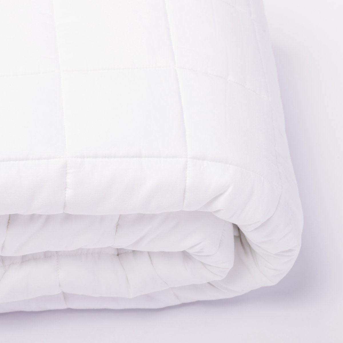Weighted Blanket - 13kg - Best choice to experience the benefits of 'deep pressure stimulation' - Unique 9-layer structure - Small compartments - Perfectly round micro glass beads - Best material - Try it risk-free for 30 nights