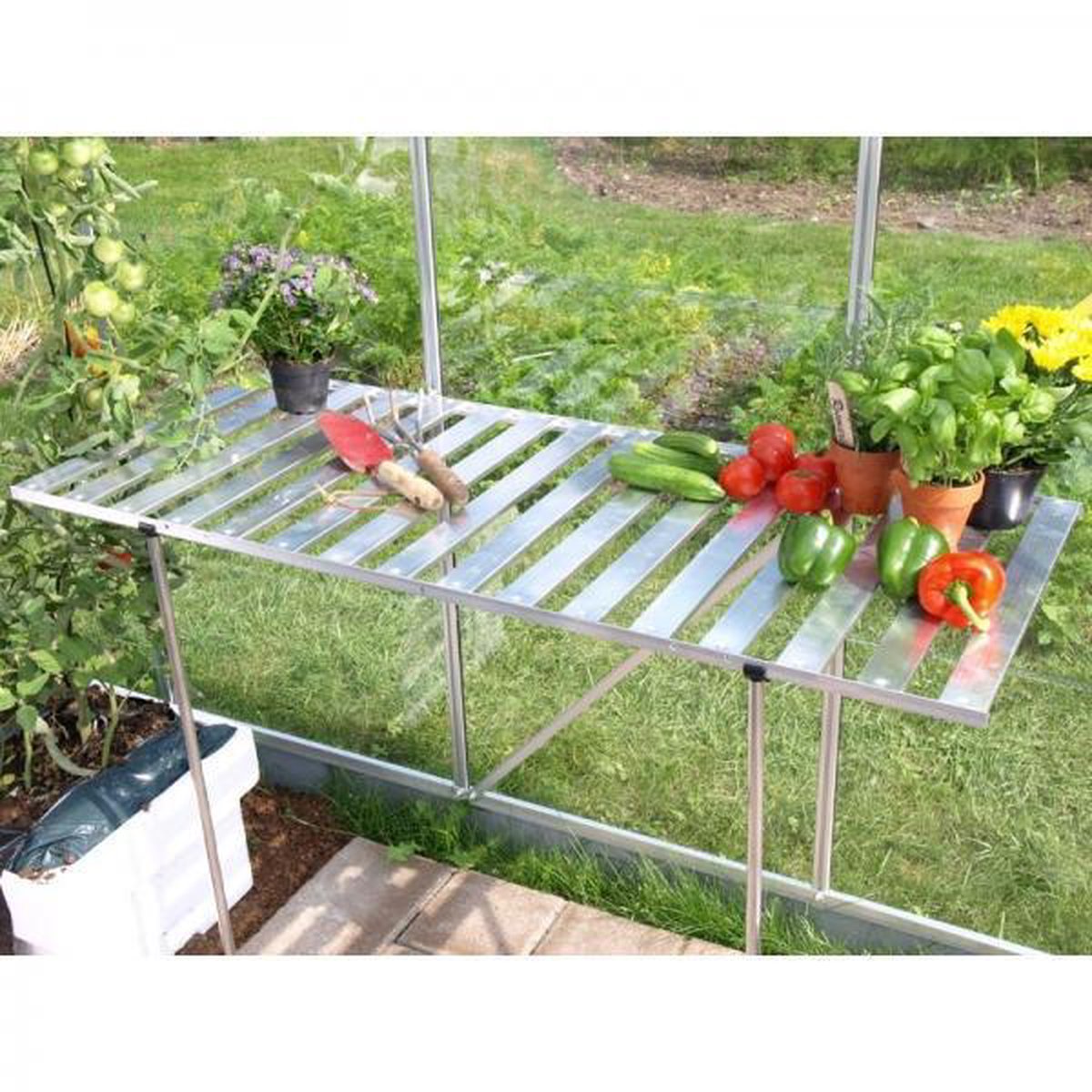 Folding grow table