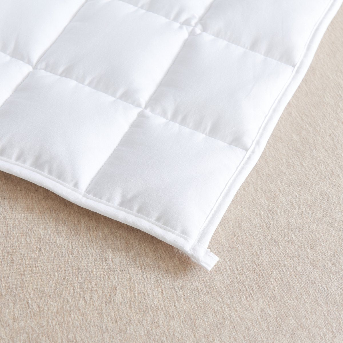 Verzwaringsdeken - 5kg - Beste keuze om de voordelen van 'diepe druk stimulatie' te ervaren - Unieke 9-lagen structuur - Kleine compartimenten - Perfect ronde microglasparels - Beste materiaal - Probeer het 30 nachten risicoloos uit