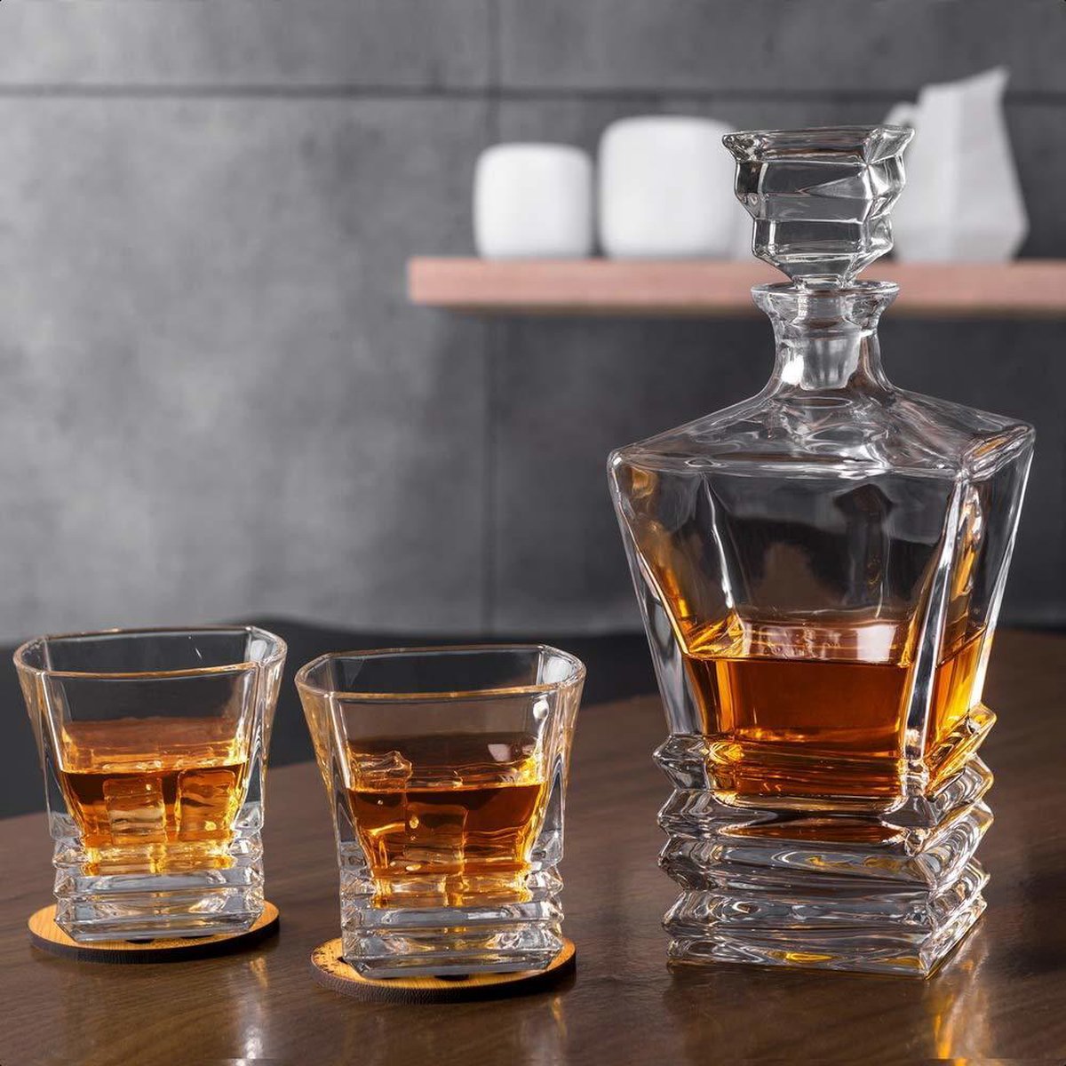 Whiskey Karaf Met 4 Glazen - 5-Delige Decanter Set - Kristal - Vaatwasserbestendig - Pacific Collectie
