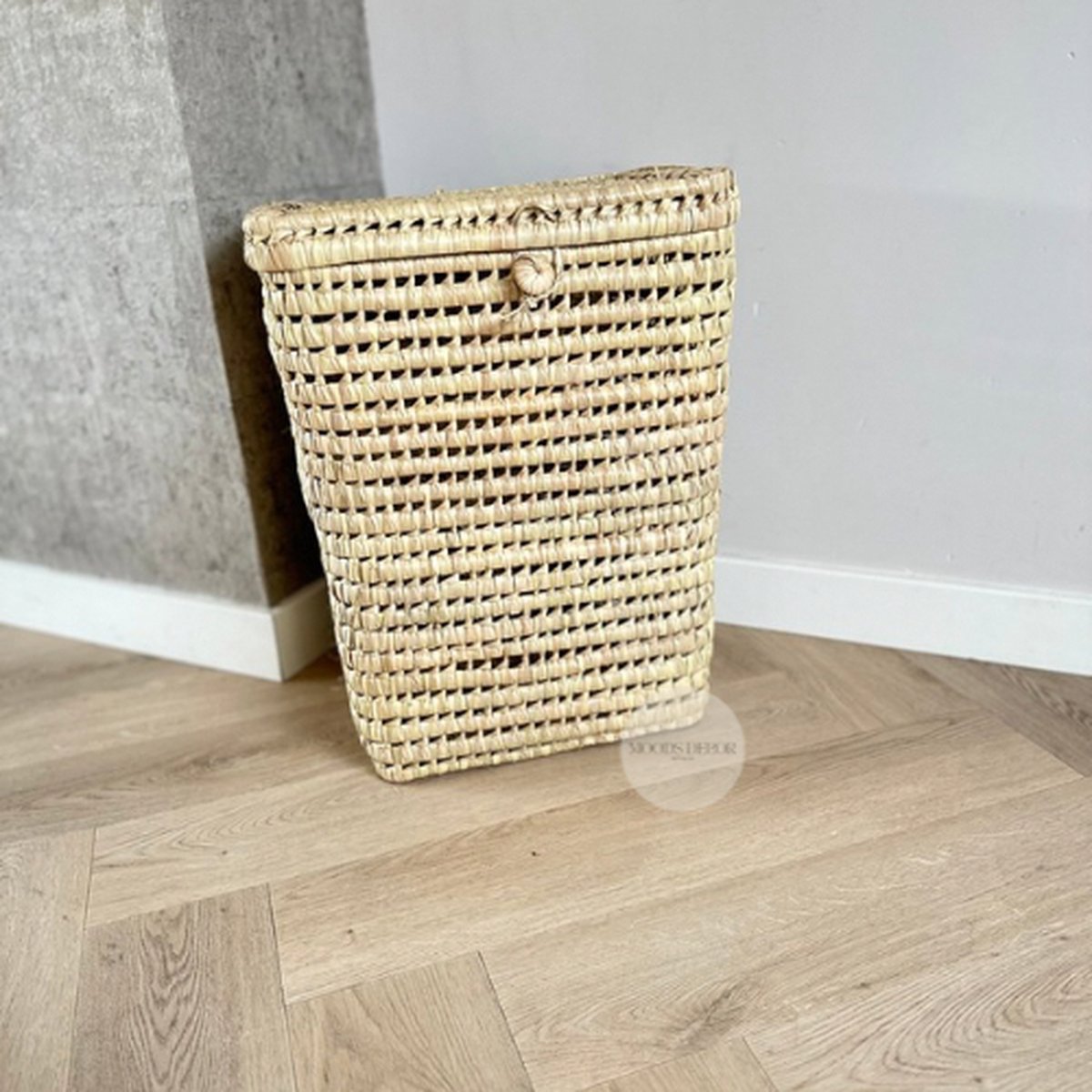 Handmade laundry basket - Palm leaf - With closure - With lid - Fair trade - Storage baskets - Square - Wicker laundry basket