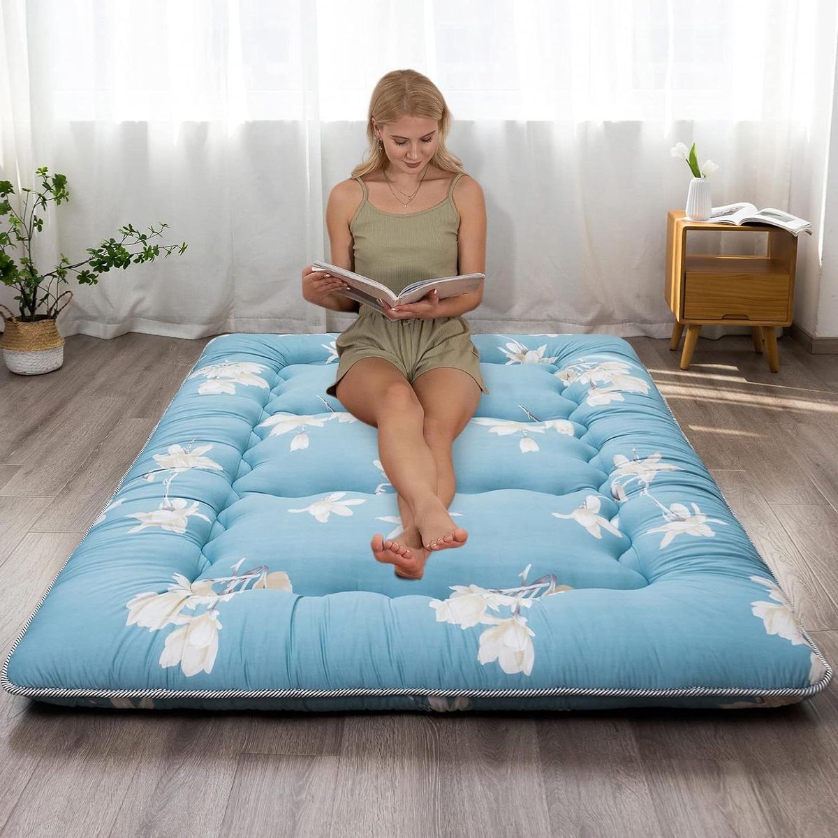 YOSHOOT Magnolia Futon Mattress for 1 Person - Foldable Japanese Floor Bed - Portable Camping Mattress - Roll-Up for Lounger Sofa - 150 x 200 cm Foldable Mattress