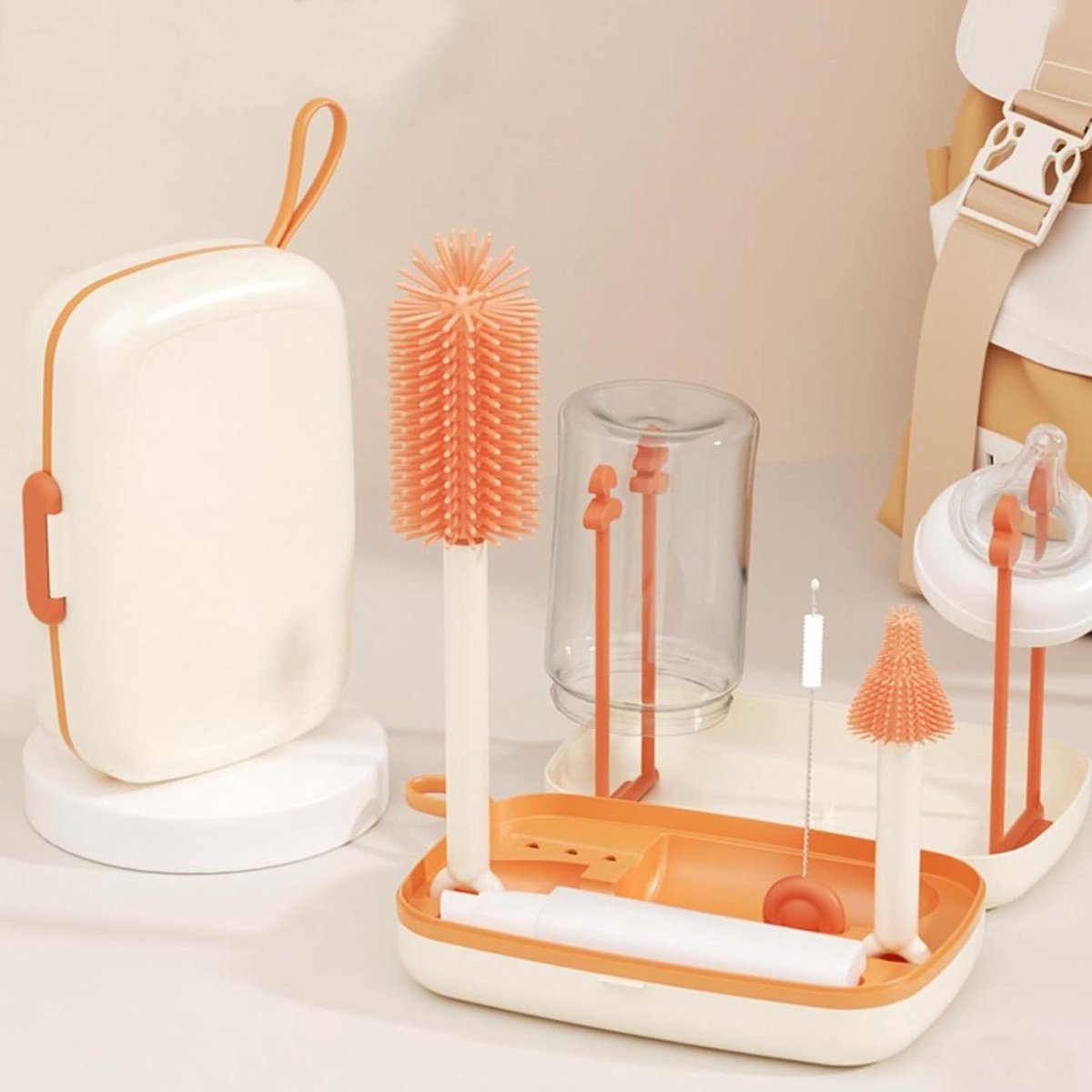 Flessenborstel Baby Reisset Borstels voor Reiniging 6-in-1 - Draagbare Siliconen Flessenborstel Tepelreiniger - Rietjesborstel Zeepdispenser en Fles Droogrek - Beige Flessenborstel Baby