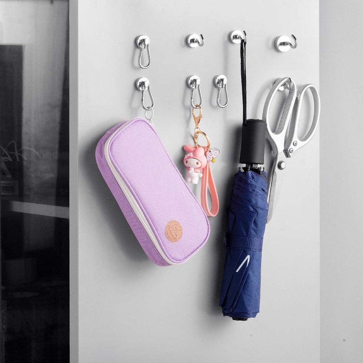 Magnetic Hooks, Powerful Neodymium Magnet with Carabiner, Diameter 20MM Maximum 15KG Load, Suitable for Kitchen, Refrigerator, Garage, Office, 8 Pieces