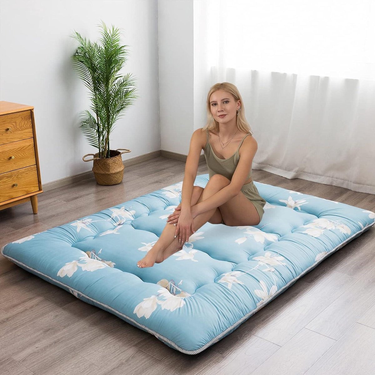 YOSHOOT Magnolia Futon Mattress for 1 Person - Foldable Japanese Floor Bed - Portable Camping Mattress - Roll-Up for Lounger Sofa - 150 x 200 cm Foldable Mattress