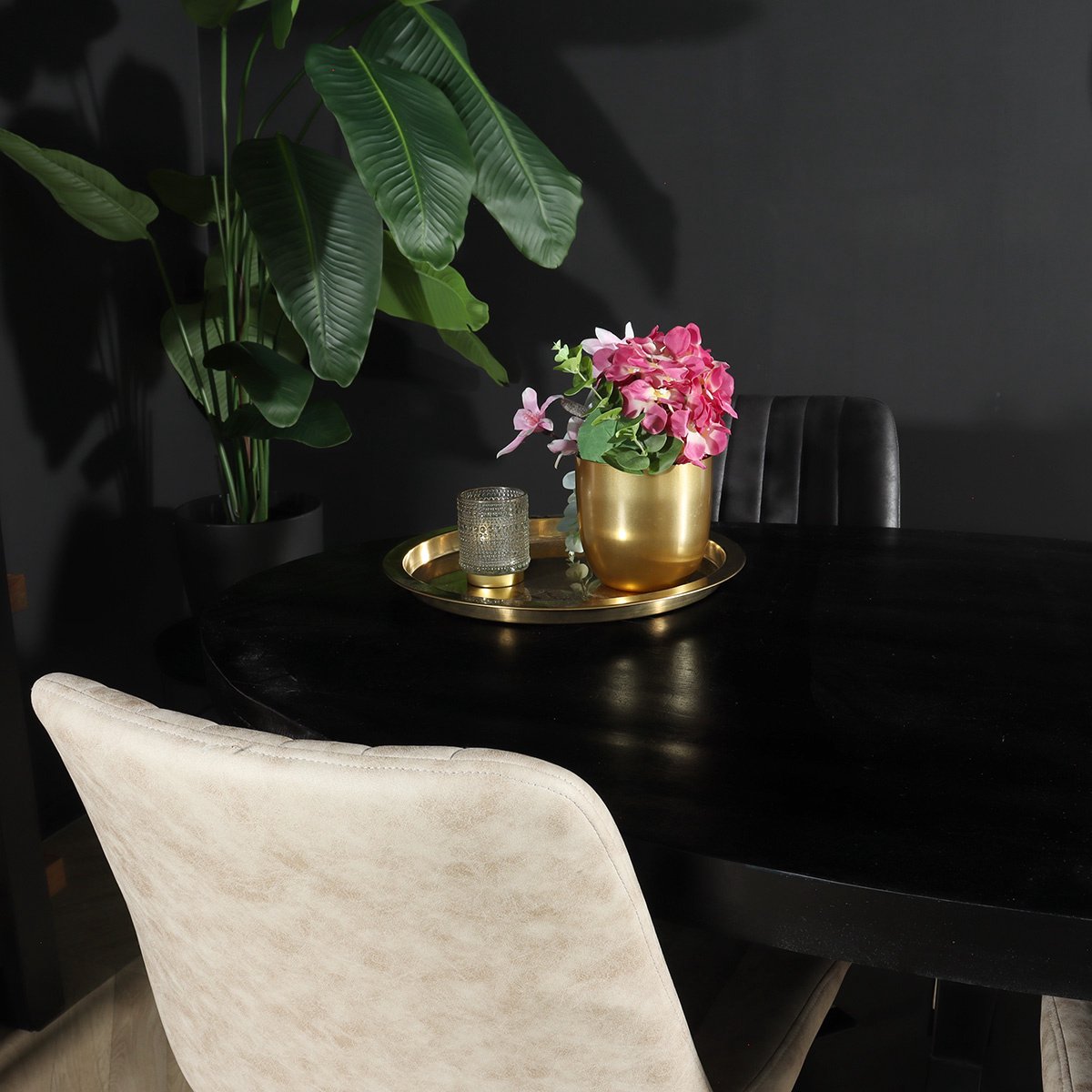 Eettafel ovaal mangohout 160cm James zwart ovale industriële tafel duurzaam mango eetkamertafel