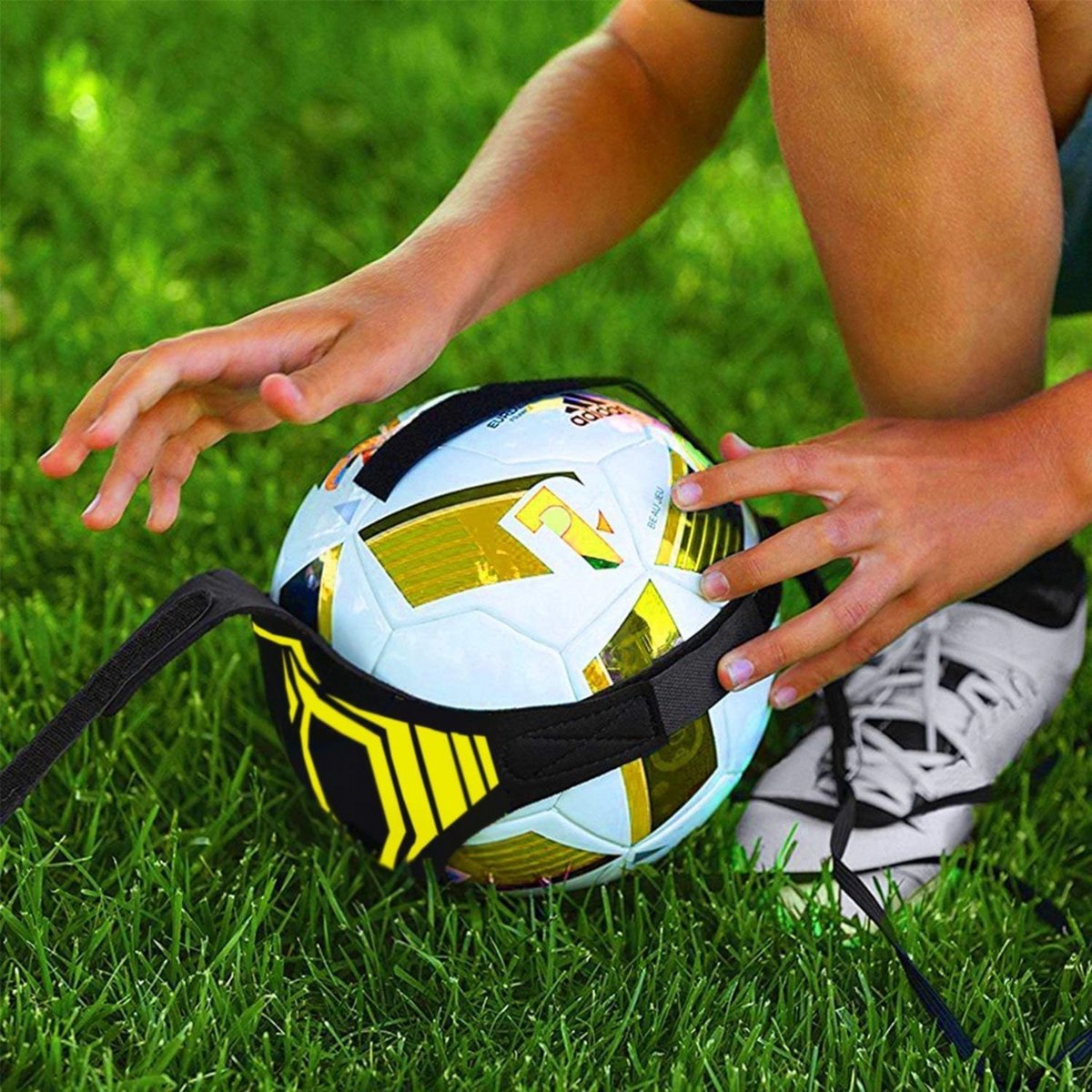 Equivera Voetbalartikelen - Voetbalaccessoires - Voetbaltrainingsmateriaal - Voetbalspullen