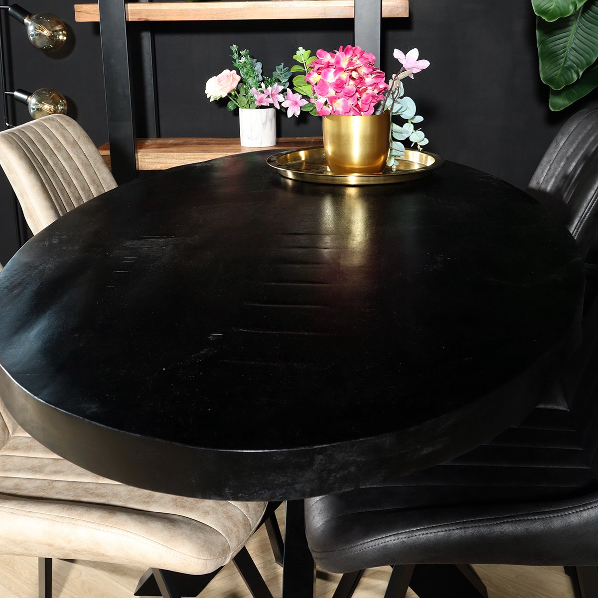 Eettafel ovaal mangohout 160cm James zwart ovale industriële tafel duurzaam mango eetkamertafel