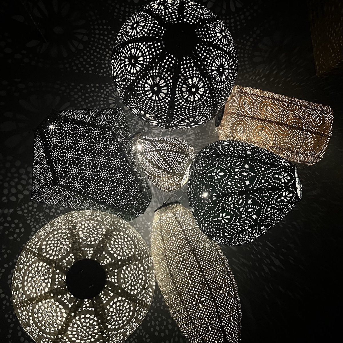7 x Solar buiten Lampion met motief - Pakket - tuinverlichting - zonne energie - buitenlamp