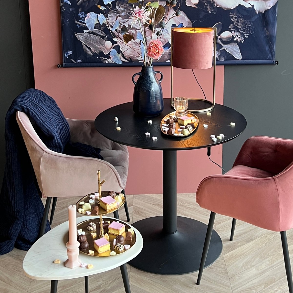 Eettafel Heeze - MDF - Zwart - Ø 80 cm en 75 cm hoog - Rond - Eetkamertafel - Keukentafel