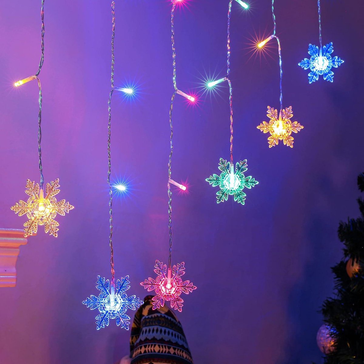 Christmas Lights Window 2 meters x 1 meter - 104 LEDs - Snowflake Light Curtain - Fairy Lights for Indoors - Parties or Bedroom