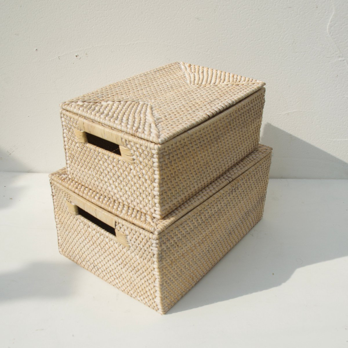 Rotan opbergmand whitewash met deksel - opbergdoos - opbergbox - 35 cm x 25 cm x 16 cm