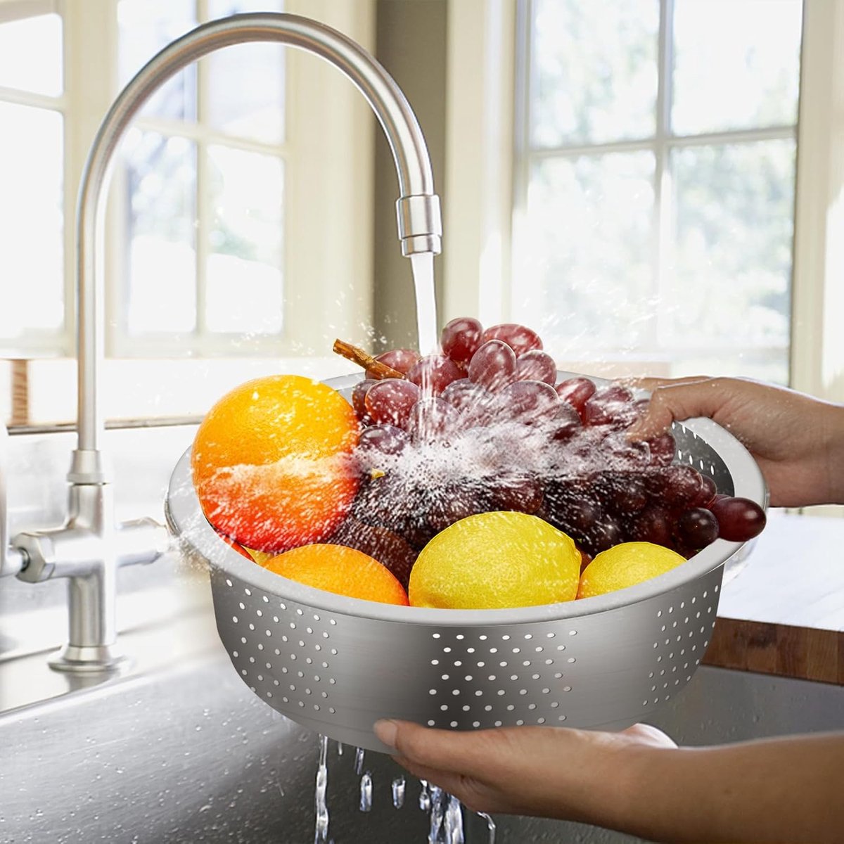 Versatile Stainless Steel Steamer Insert for Various Cooking Applications in the Kitchen - 20cm
